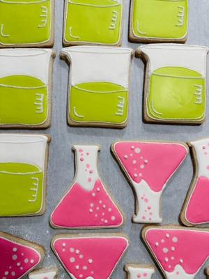 4" Beaker Cookie Cutters