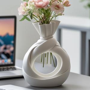 LoopBloom Vase – 3D Model