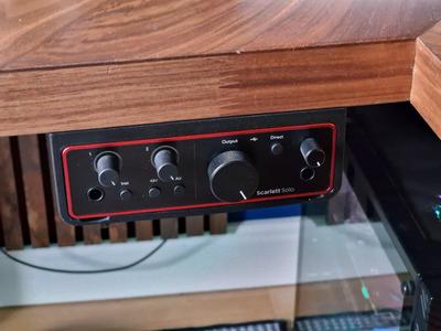 Focusrite Scarlett Solo 4th Gen Under Desk Mount