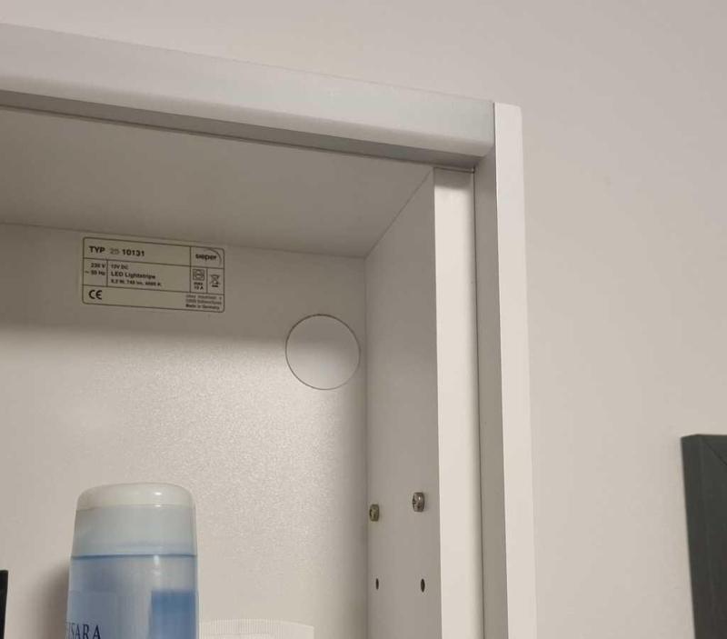 Screw cover back wall cupboard closet wardrobe furniture / Schrank Schrauben Abdeckung