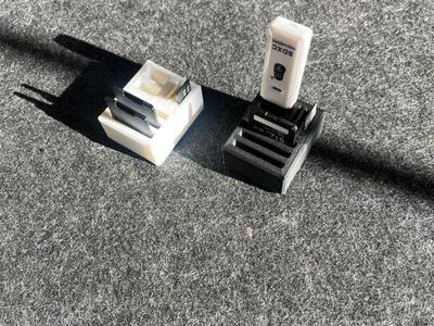 SD card organizer
