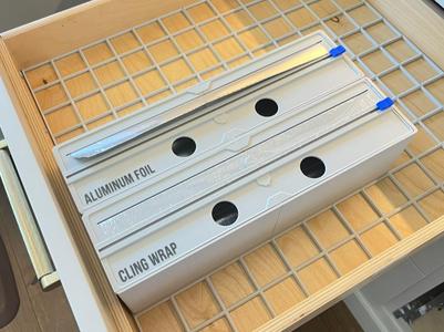 12"(305mm) Foil & Saran Cling Wrap Organizer w Cut