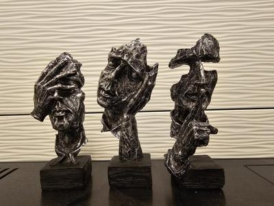 See no evil! Hear no evil! Speak no evil!