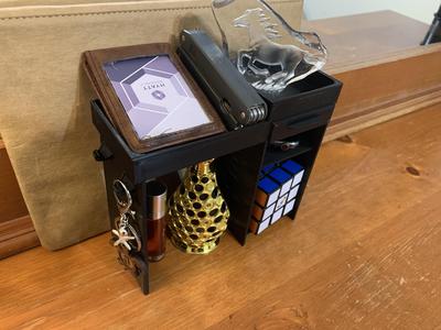 Catch all desk