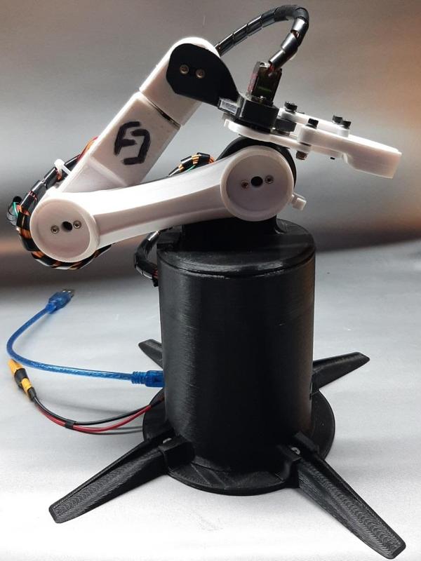 Ros Controlled Arm RCA