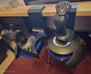 Thrustmaster T.Flight Hotas One / X - table mount