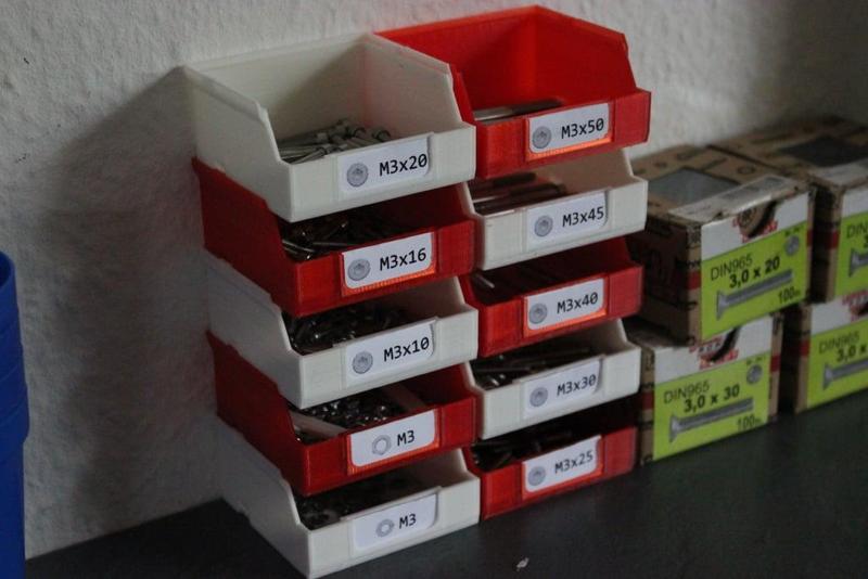 Stackable Screw Box