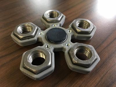 Fidget Hand Quintuple Spinner with 5xM14 hex nuts