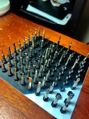 100 slots for 100 Micro Bits   