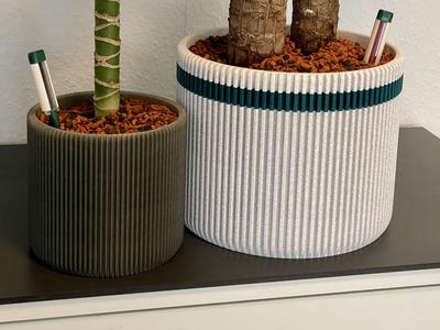 Flower Pot with Ridges – Parametric (Fusion 360)