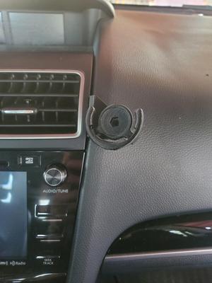 2014-2018 Subaru pop socket phone mount