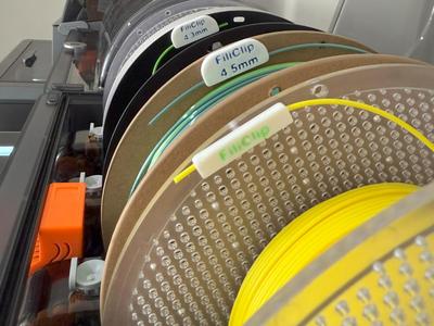 Filament clip for Bambu & non Bambu filament rolls
