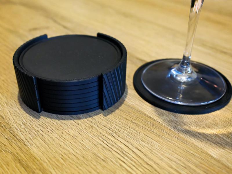 Elegant coaster set for 8 glasses with holder