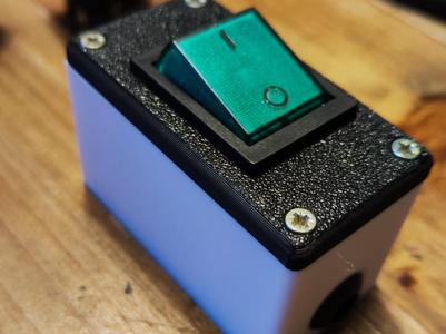 Double-pole switch box