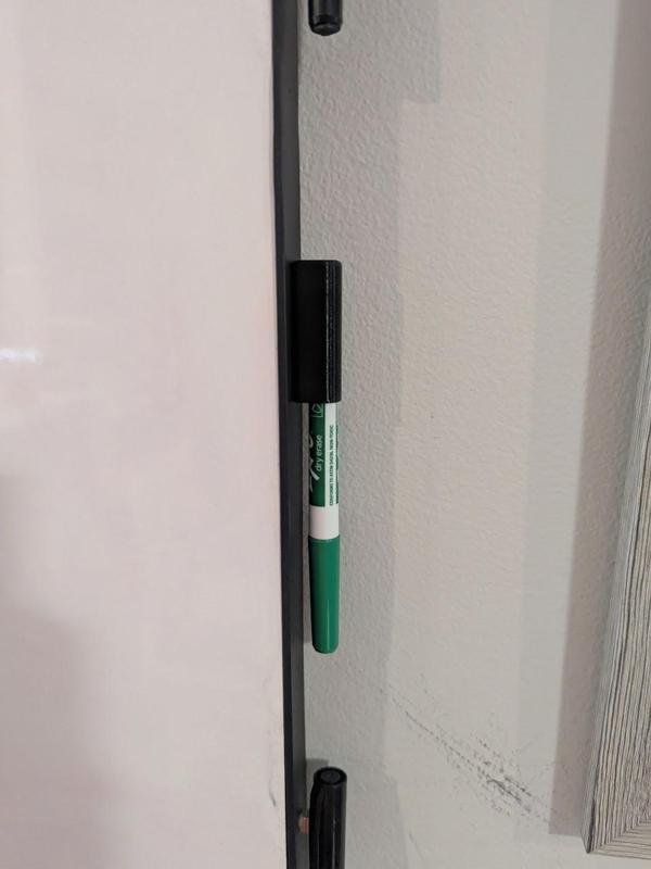 Expo Fine Tip Marker Magnetic Cap