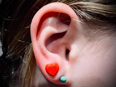 Sculpted Magnetic Heart Earrings