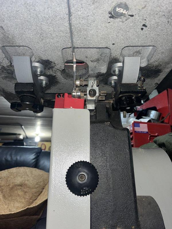 Trunnion replacement for steel city band saw with a granite top