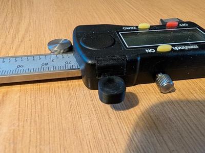 Another Digital Calliper Battery Saver