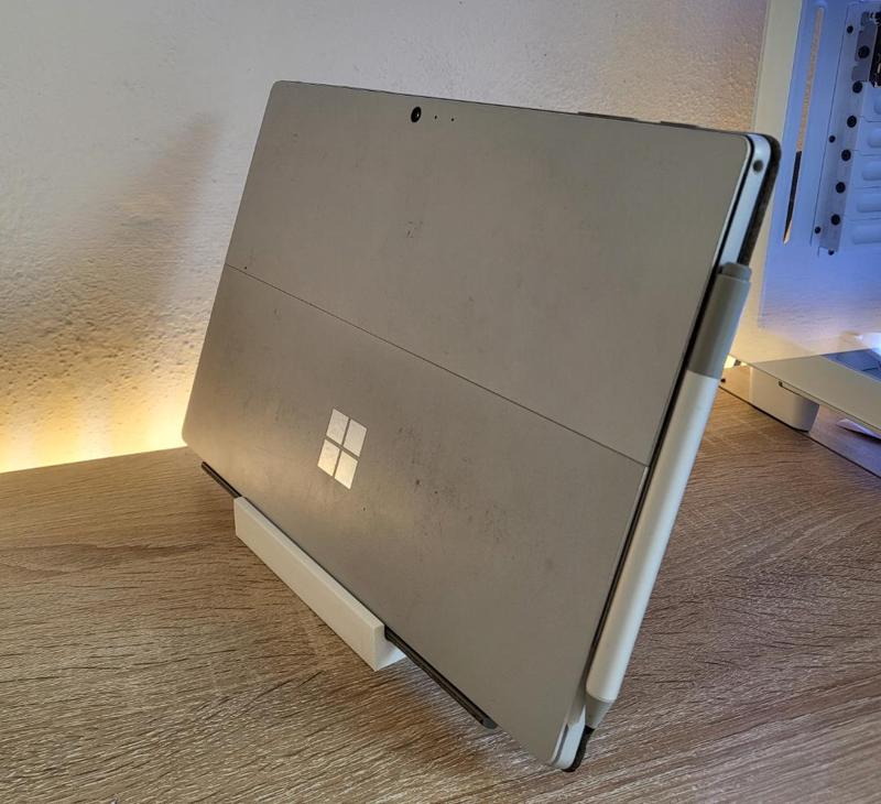 Microsoft Surface Pro Dock/Stand
