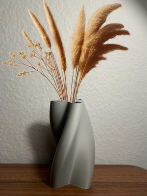 Pottery Vase Big Twist
