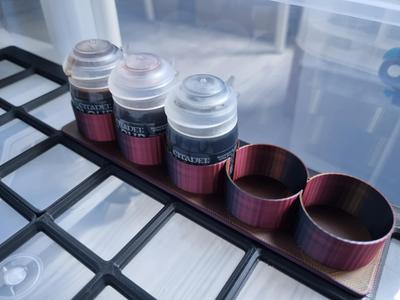 Parametric Gridfinity model paint bottle holder