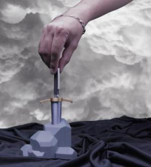 The Legendary Pen Holder – Sword in the Stone 