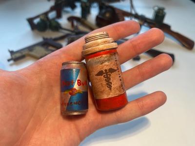Mini Energy + Painkillers (PUBG)