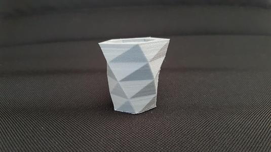 Fabvase by fablessy