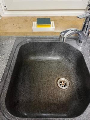 Sponge holder