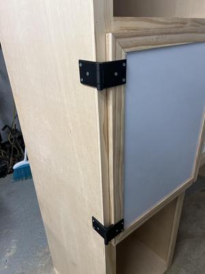 Cabinet Hinge