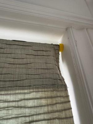 Curtain Hanger