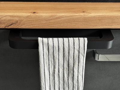 Simple towel holder for 16mm doors