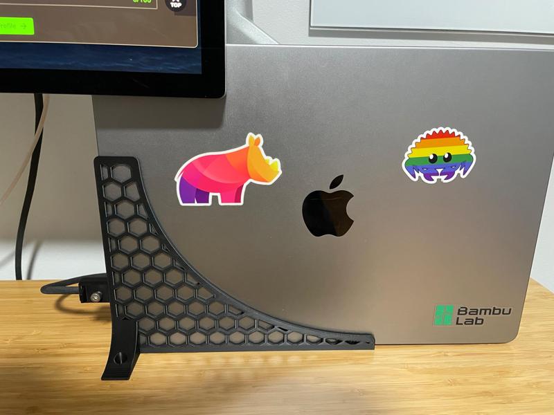 MacBook Pro Vertical Dock