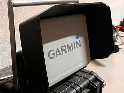 Garmin ECHOMAP Ultra 100 Series screen  shade 