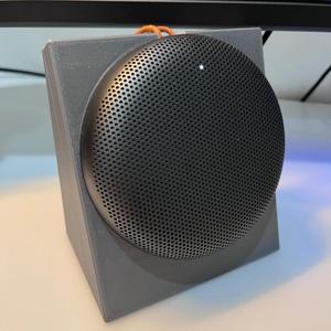 Beoplay A1 desktop holder