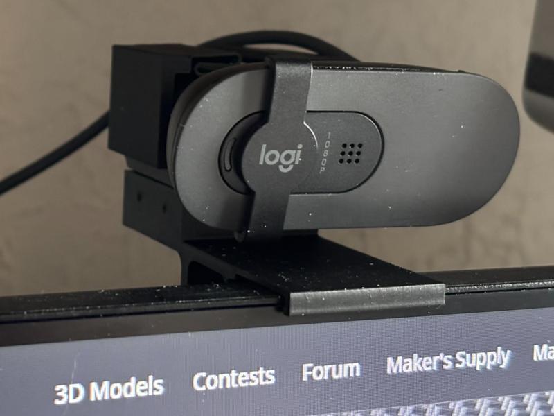 Webcam Logi Brio 100 stand for slim edge monitor 