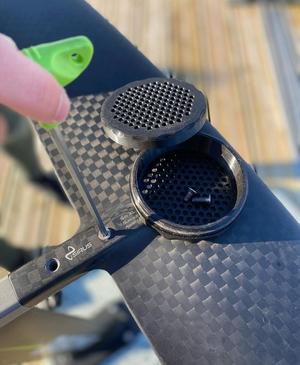 Hydrofoil Screw Box 