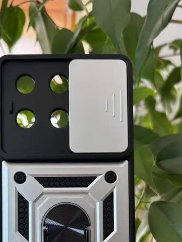 Larger Smartphone Case Camera Cover