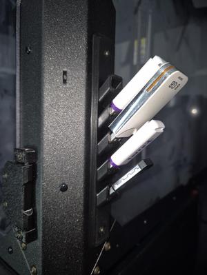 Support incliné pour 5 clés USB