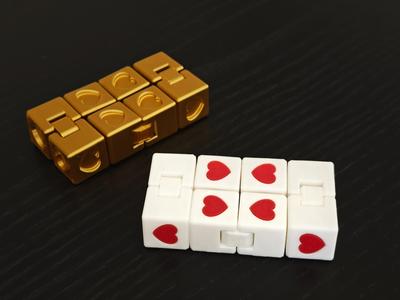 Infinite Cube with Hearts – Infinite Love
