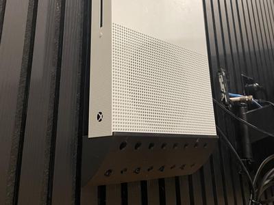 XBOX ONE WALL MOUNT - BEHIND TV!