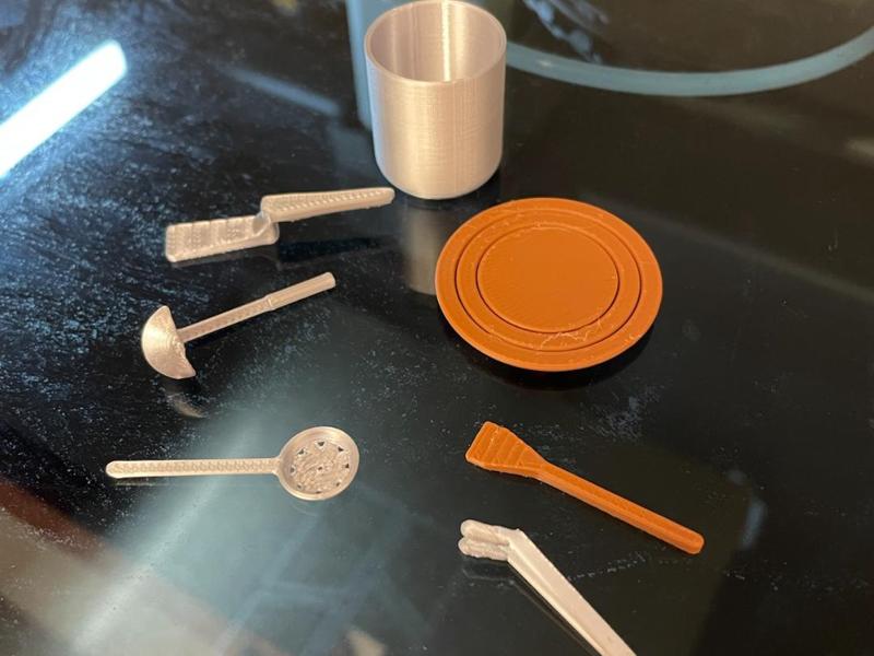 Dollhouse Accessories - Kitchen Utensils