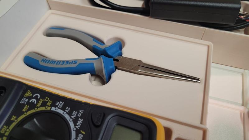 Gridfinity Long Nose Pliers