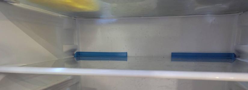 Glass plate holder for refrigerator