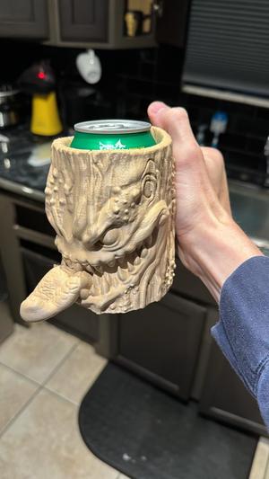 Mimic can holder