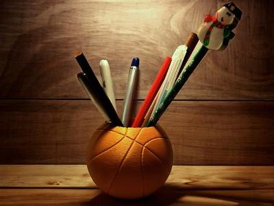 Basketball pen holder