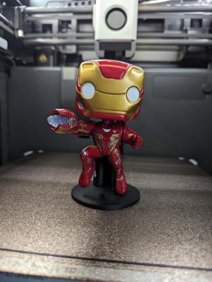 Funko pop stand (iron man) 