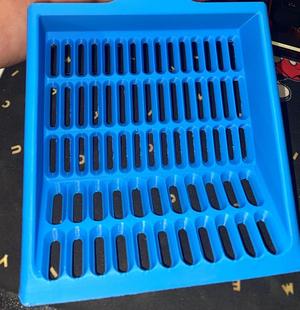 cat litter scoop