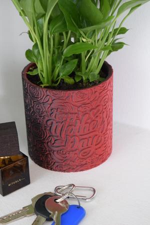 FLOWERLY Planter with hidden drip tray