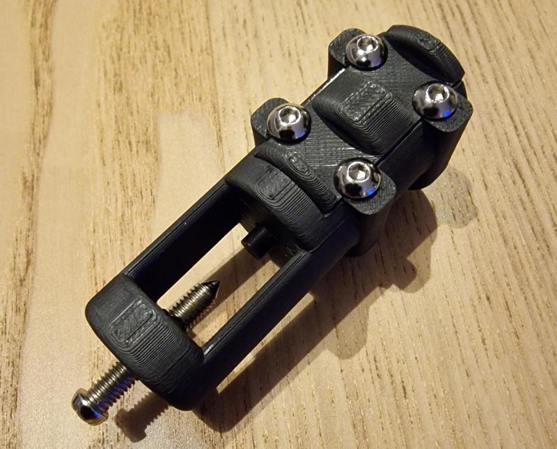 Bicycle brake hose pin insert tool